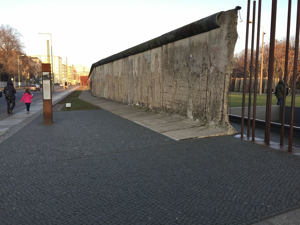 Berlin Wall Memorial site Bernauer Straße 01