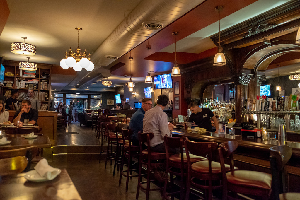 Lark bar-2613