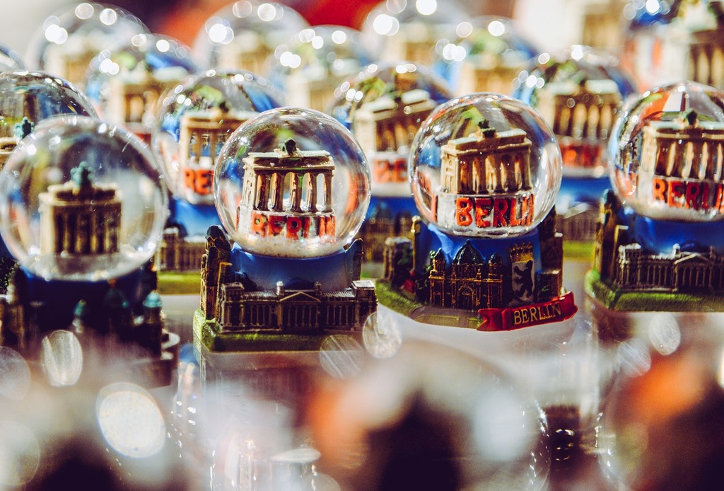 Miniature snowglobe