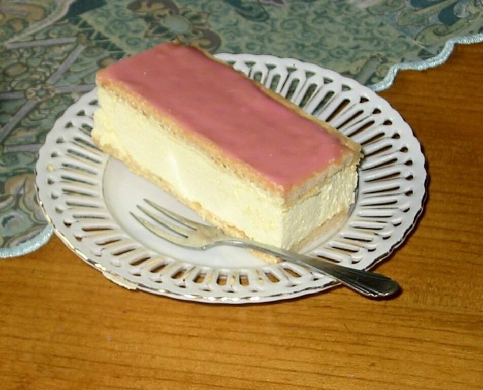 Tom Pouce Dutch pastry