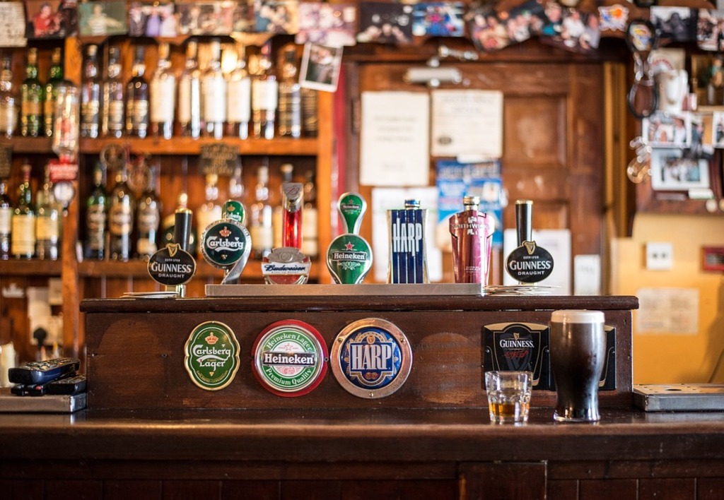 Dive bar