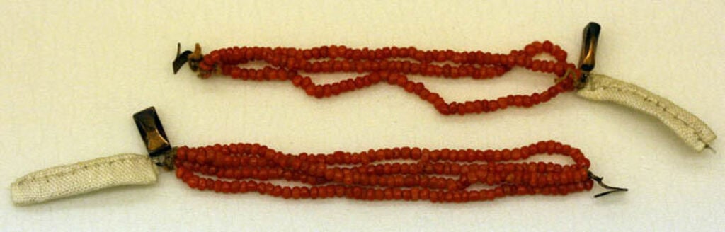 <div class="fn">
Jewelry set</div>