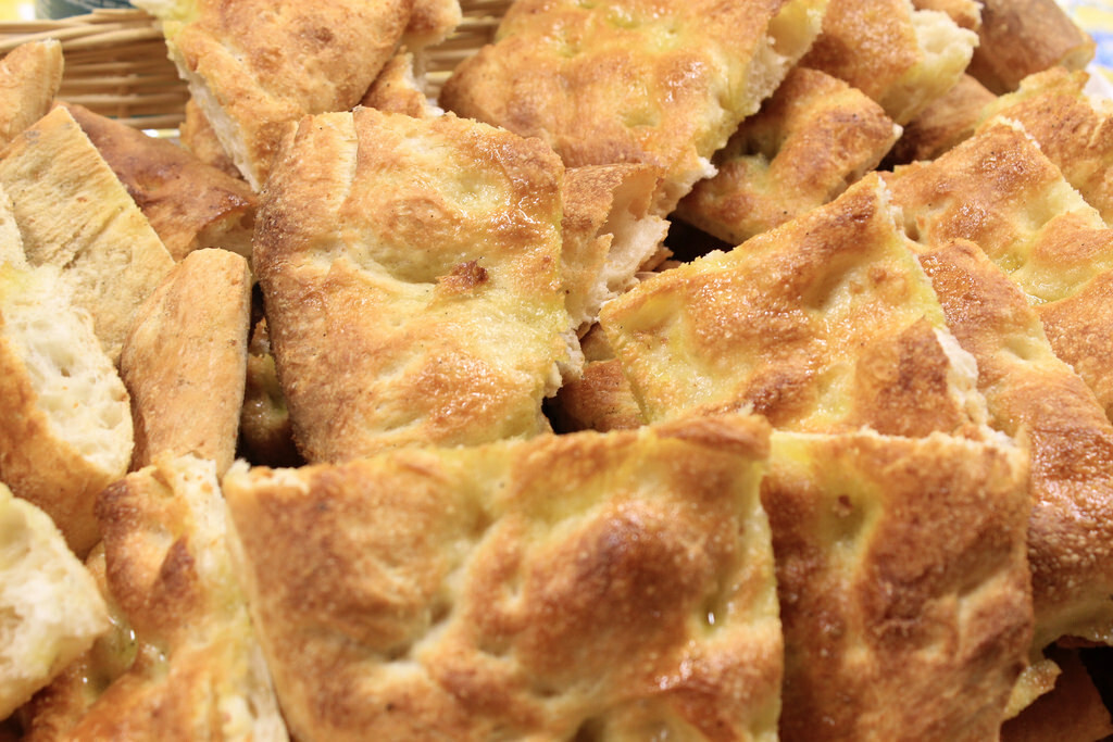 Schiacciata pistoiese