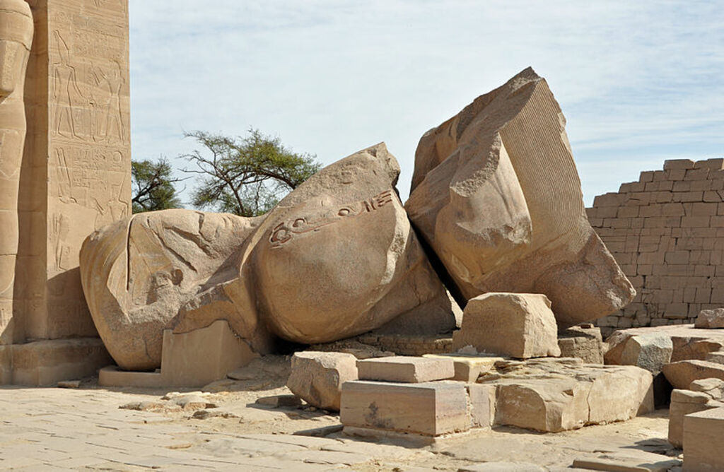 Luxor Ramesseum R10