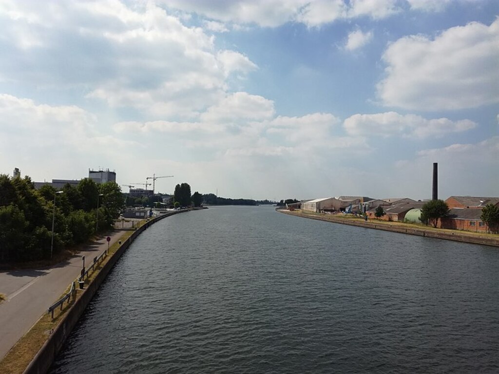 Albertkanaal in Hasselt 1