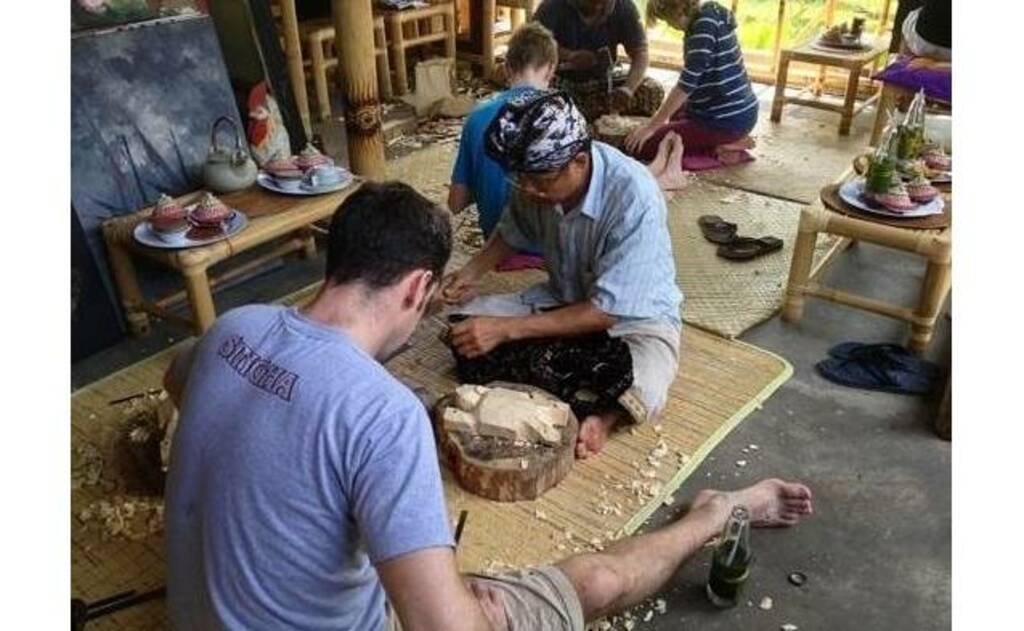 things to do for tourists in ubud | ukiran kayu