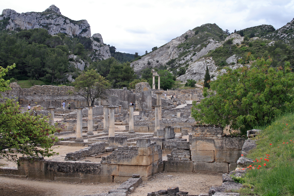 Saint-Rémy-de-Provence - Glanum from north 2
