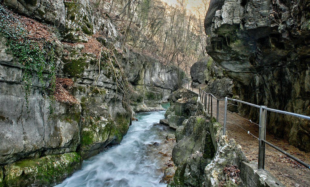 Dans le entrailles des Gorges du Taubenloch
