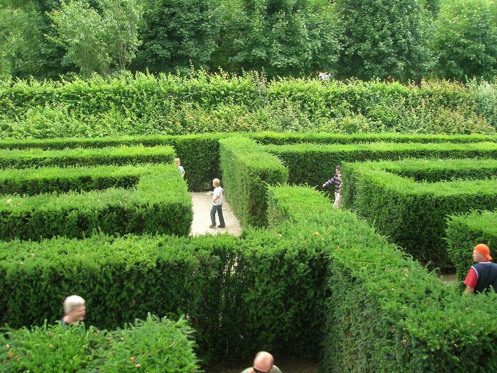 Labyrinth, Schönbrunn garden