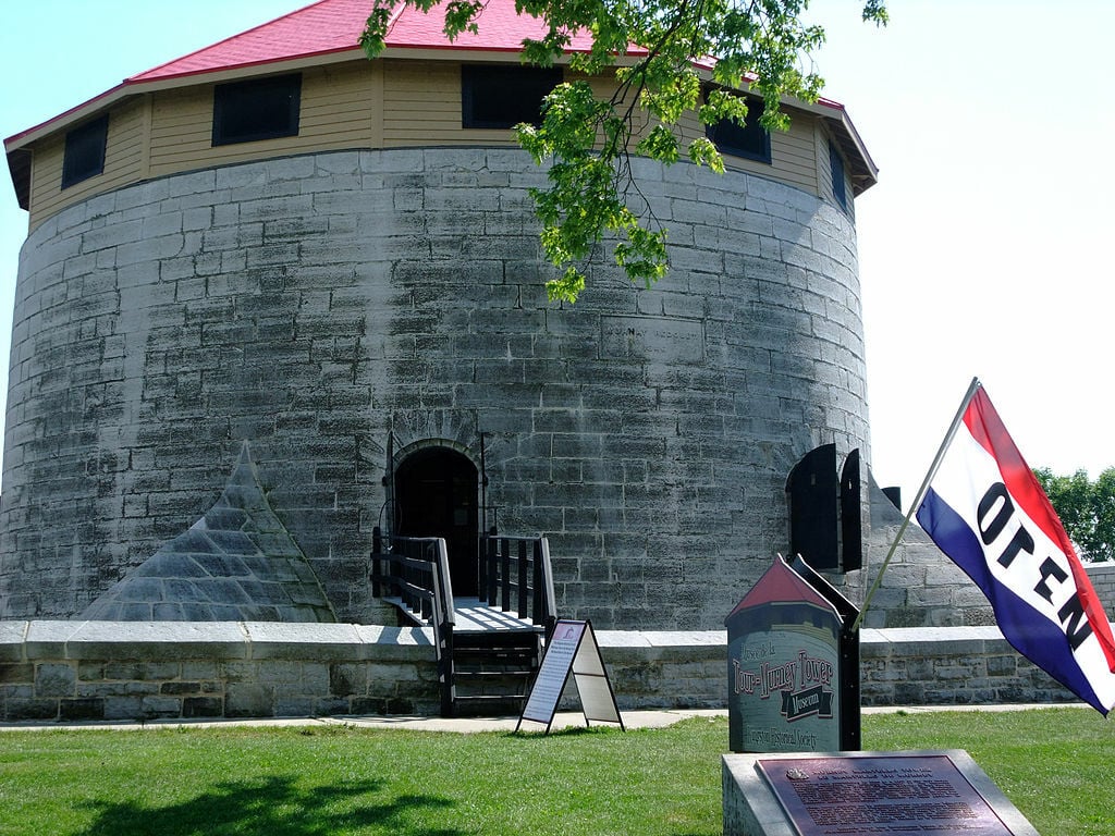 Kingston, ON-Martello tower (the Murney tower)