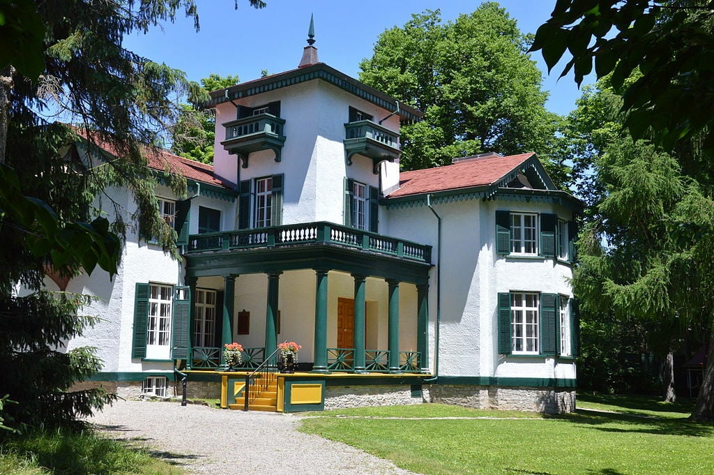 BellevueHouse-Kingston
