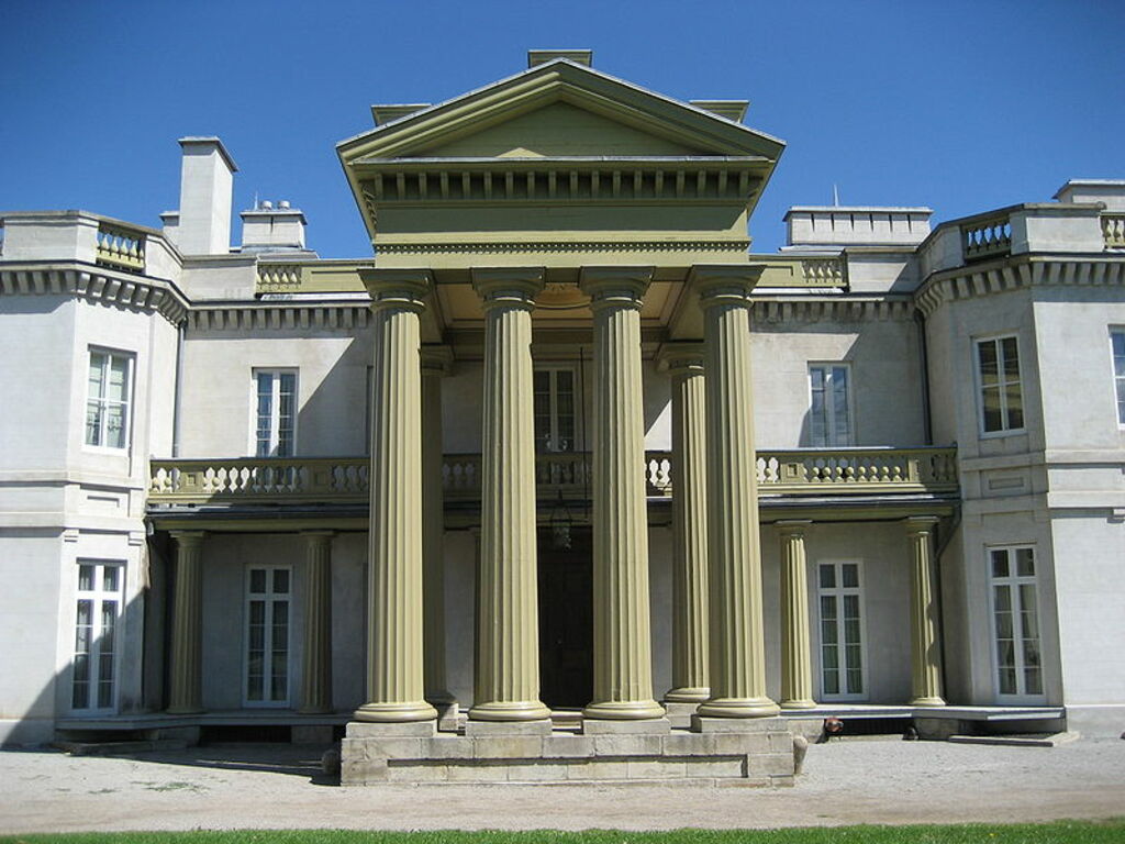 Dundurn Castle B