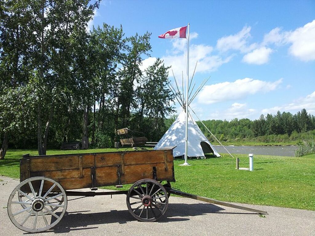 Wagon and Teepee at Fort Normandeau - panoramio