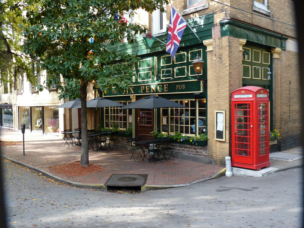 Six Pence Pub