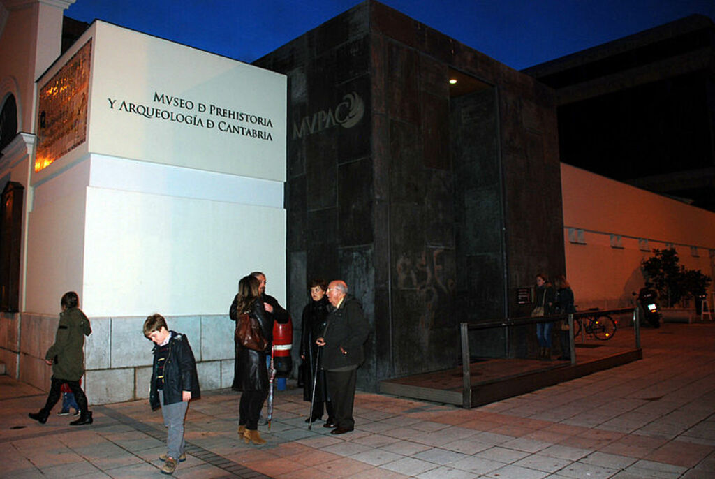 MUPAC - Museo de Prehistoria y Arqueología de Cantabria 01