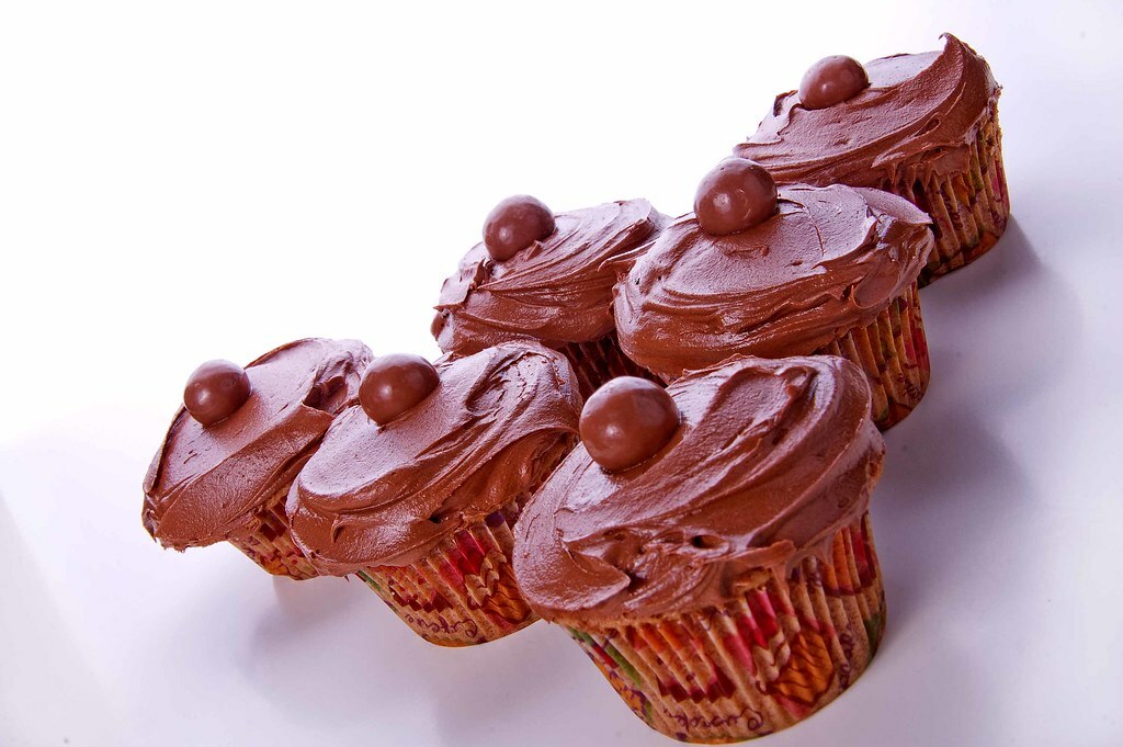 Chocolate Malted Cup Cakes