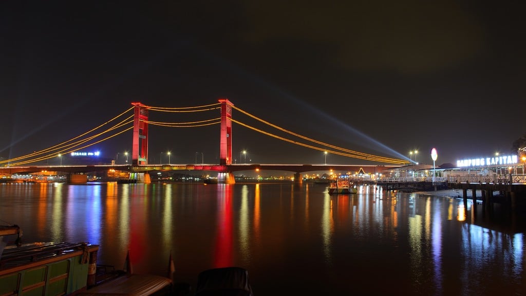 Jembatan Ampera awak