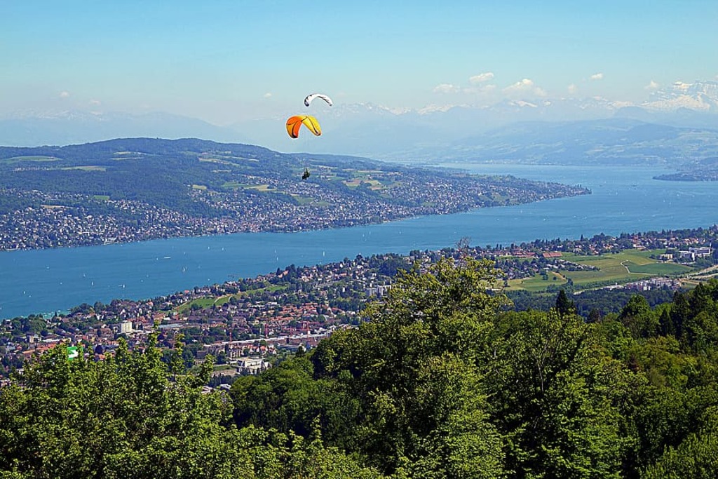 Paragliders flying over Zurich