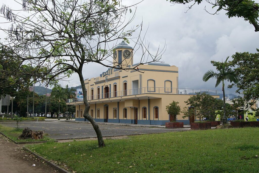 Estación del Ferrocarril Pereira, Parque Olaya