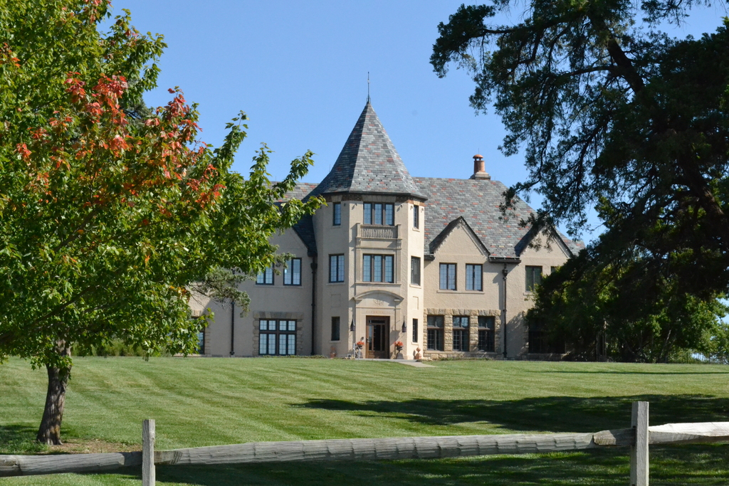Cedar Crest, Topeka, KS