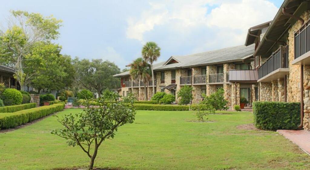 Fig- 6 Arnold Palmer's Bay Hill Club & Lodge