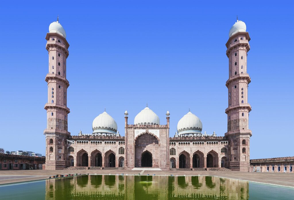 Taj-ul-Mosque
