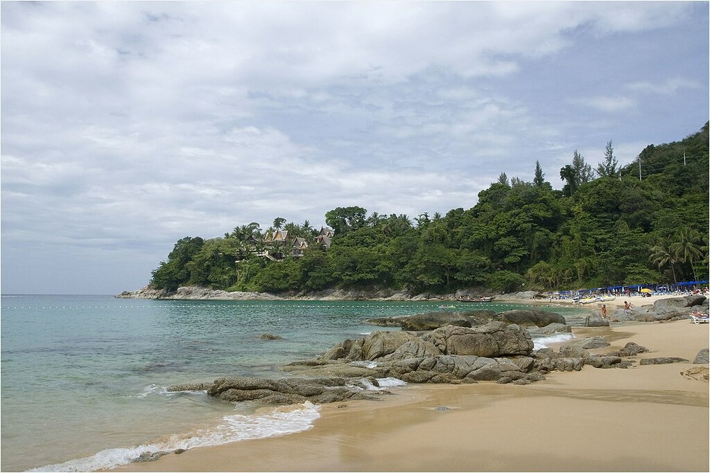 Laem Sing beach - panoramio