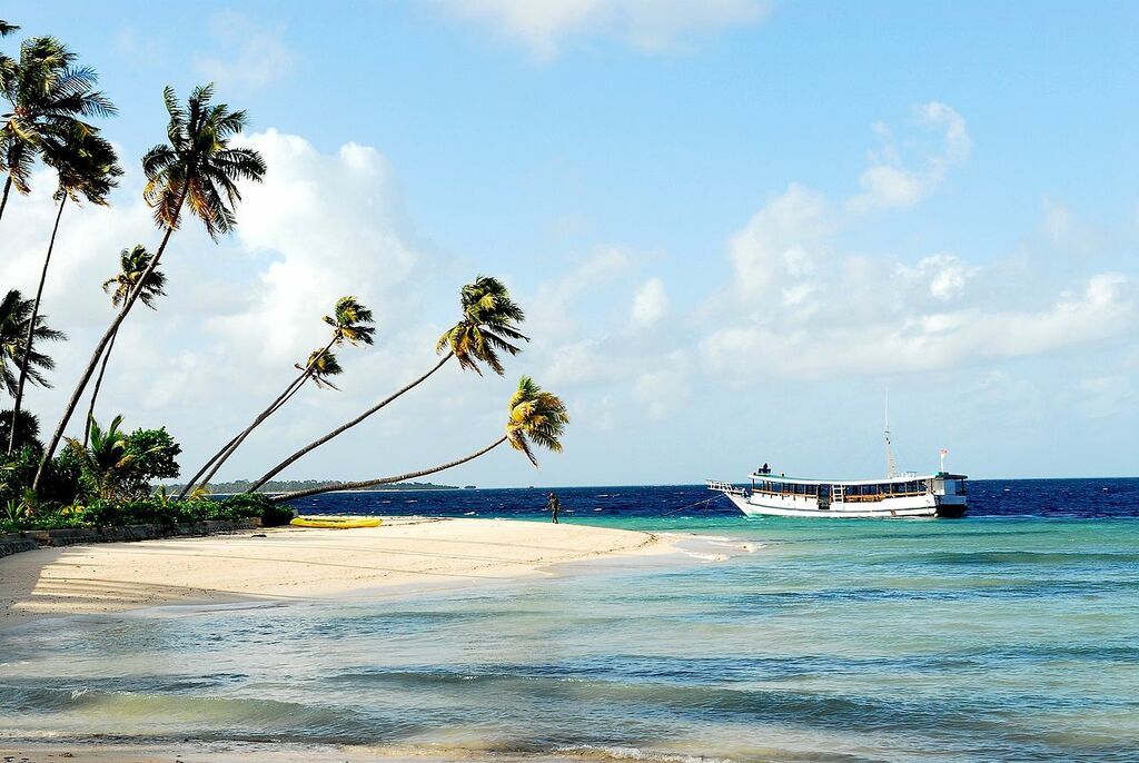 Wakatobi beach 2006
