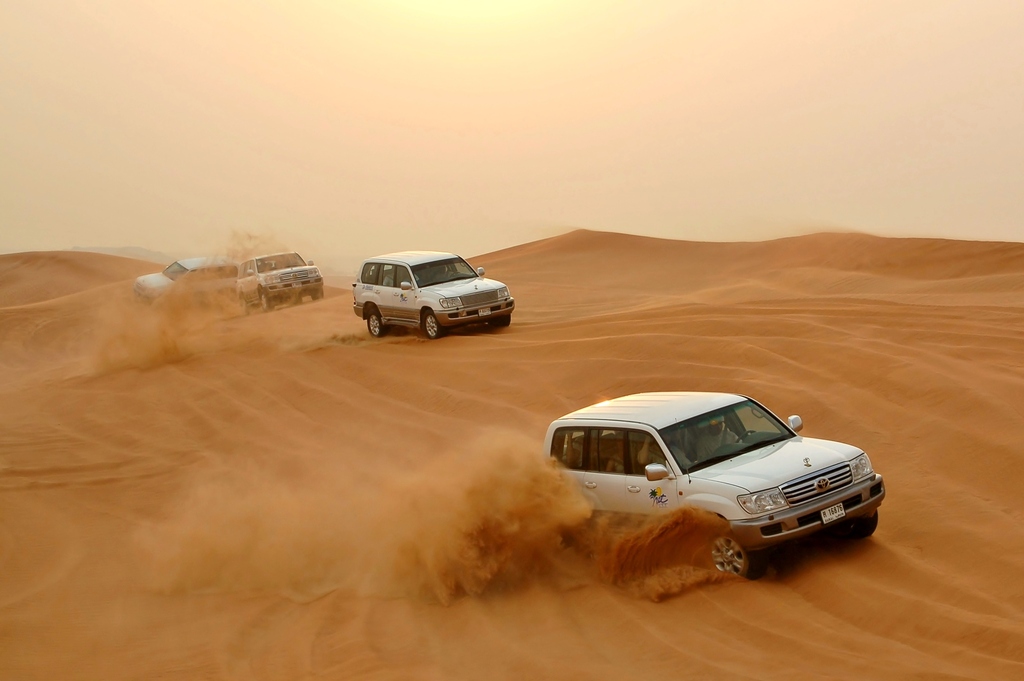 Dune bashing, Dubai, 2007 (08)