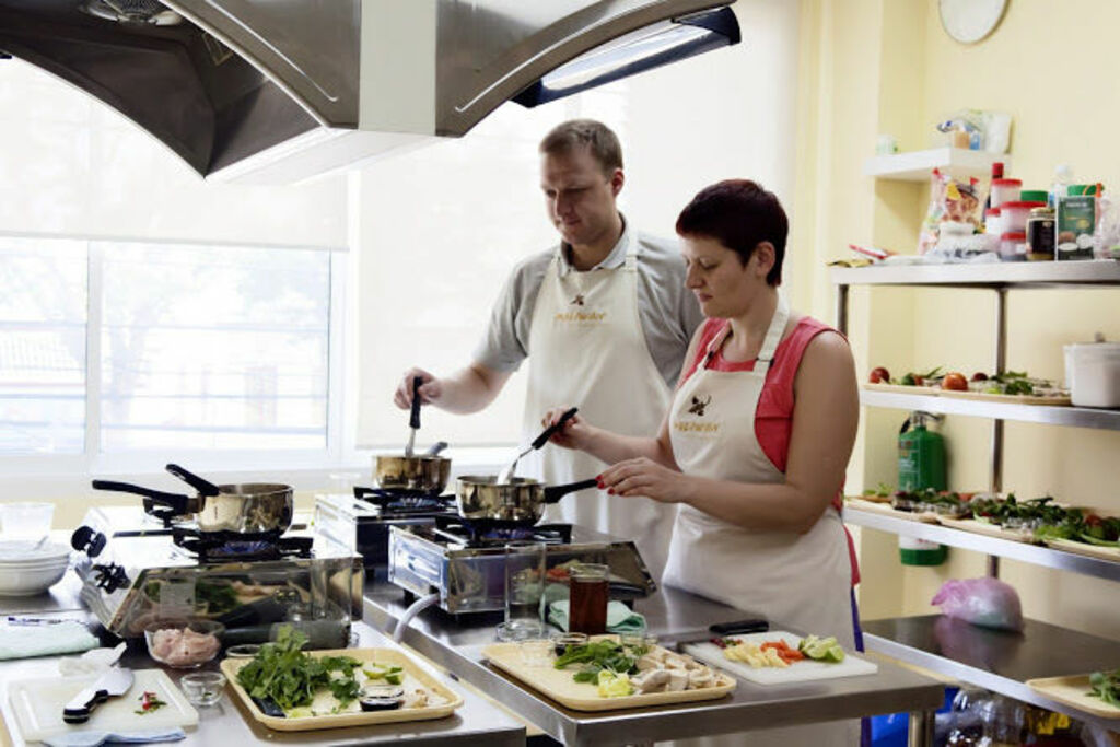 alternative things to do in bangkok | learn to cook thai food in half a day