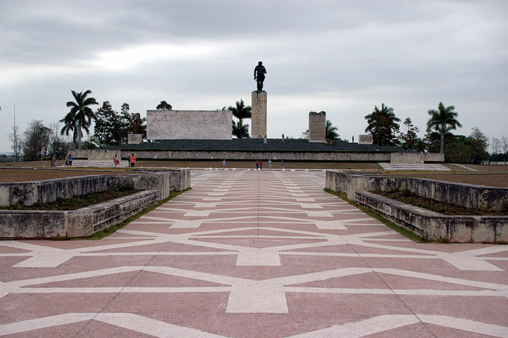 Che Guevara's Mausoleum 05