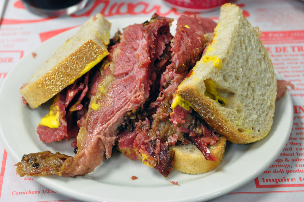 Schwartz smoked meat montreal
