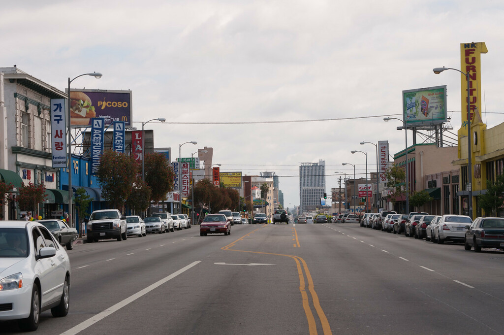 Western Avenue toward Koreatown