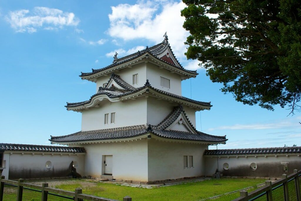 Akashi Castle ruins