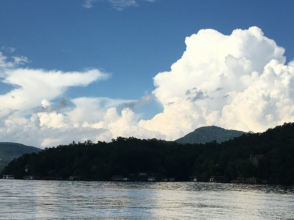 Lake Lure 01