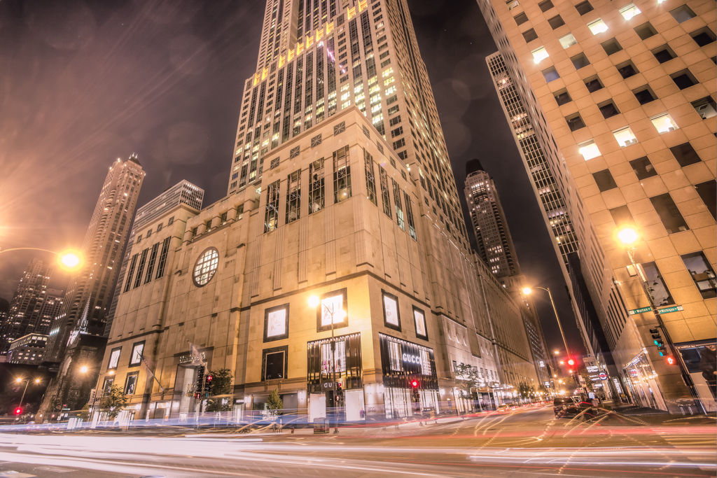 900 North Michigan Avenue Corner