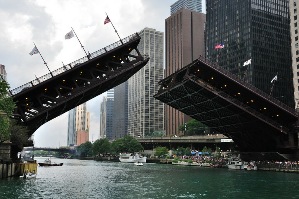 Michigan Avenue Bridge