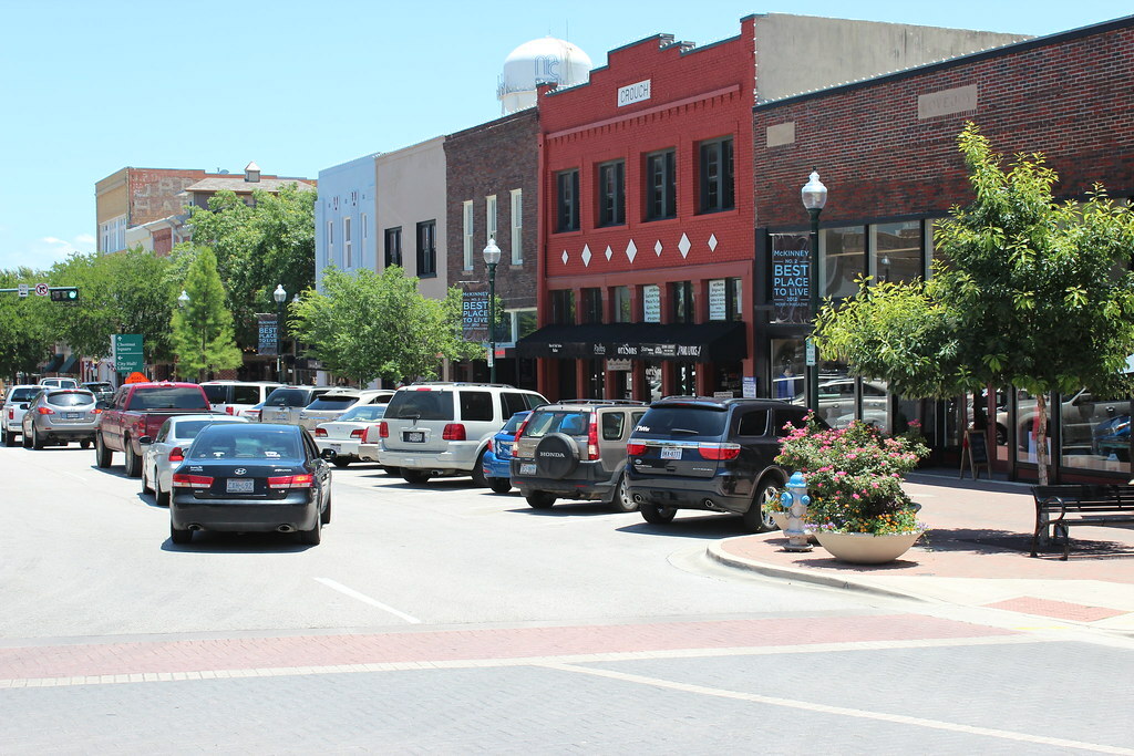 Historic Downtown McKinney Square | McKinney, Texas