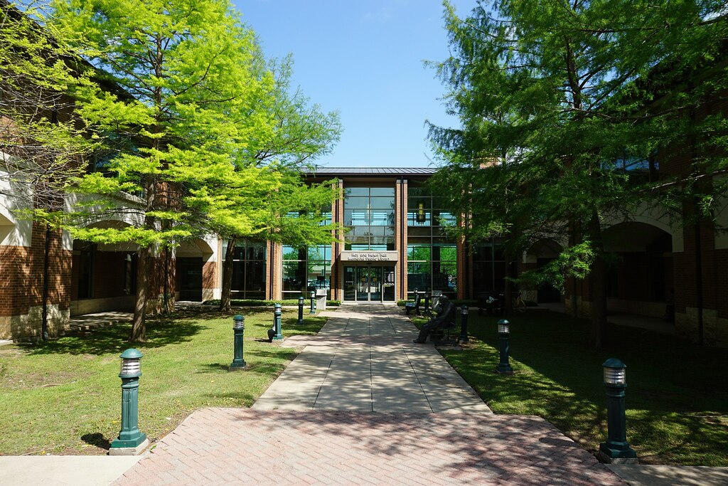 McKinney April 2017 043 (Roy & Helen Hall Memorial Library)