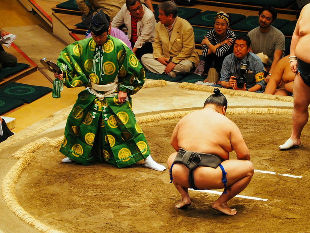 Sumo Wrestling at Ryogoku. Tokyo-150521-8