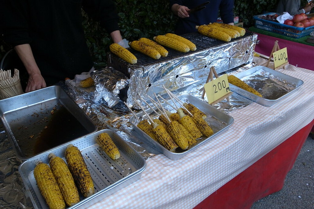 Food stand; Grilled corn