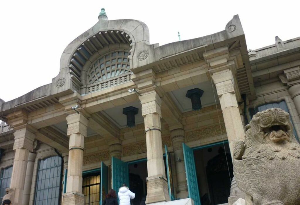 places to visit in tokyo | tsukiji honganji temple