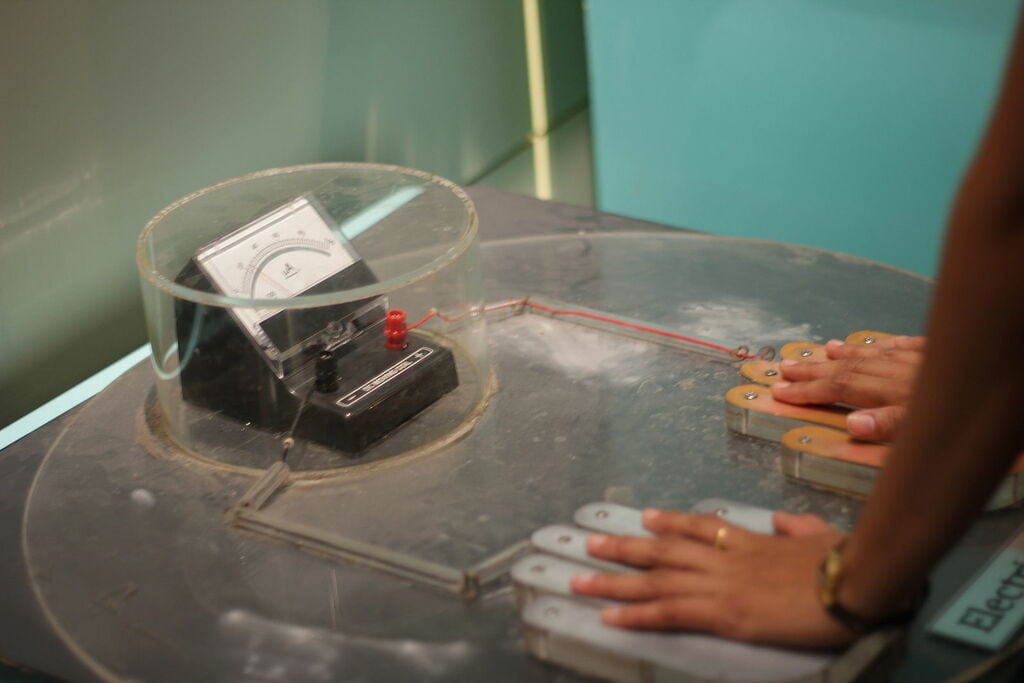 Resistance experiment at Science City, Ahmedabad