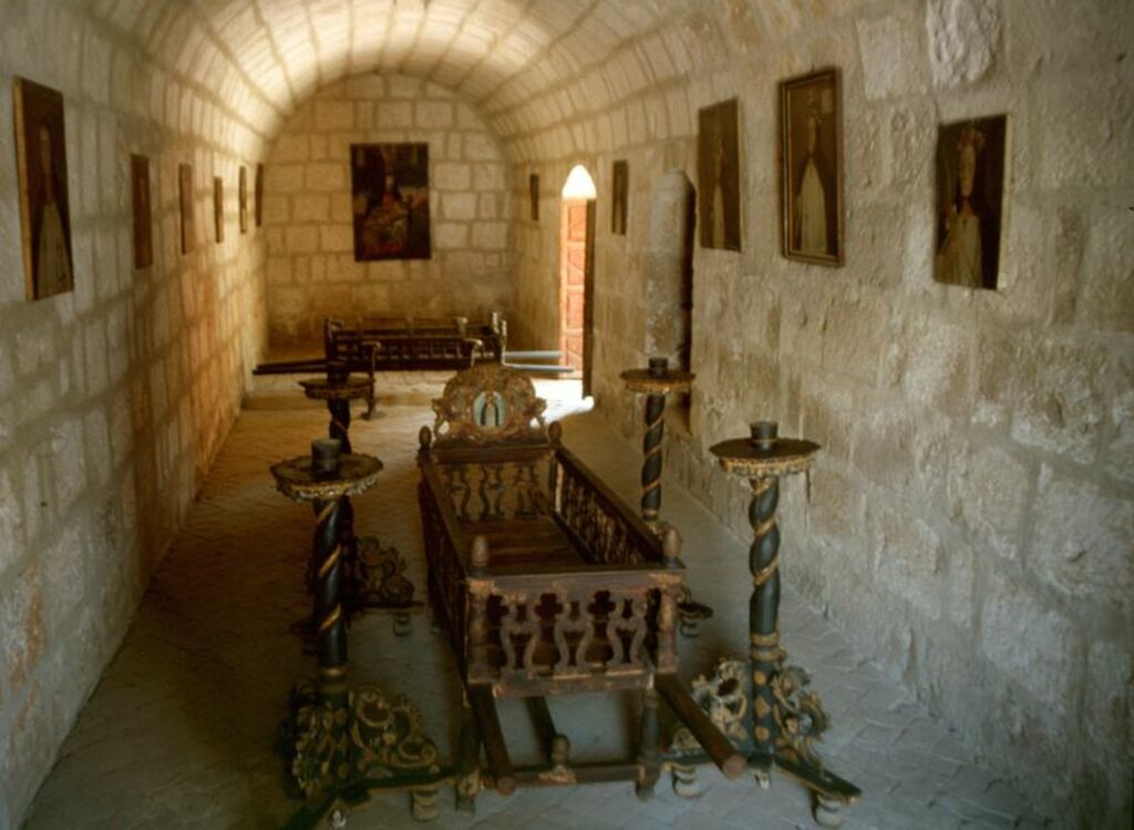 Santa Catalina Monastery kitchen Stevage