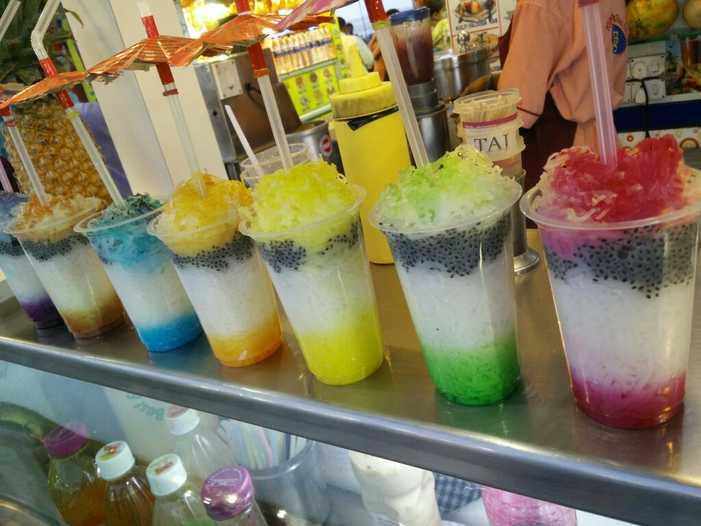 Faluda at Juhu Beach, Mumbai