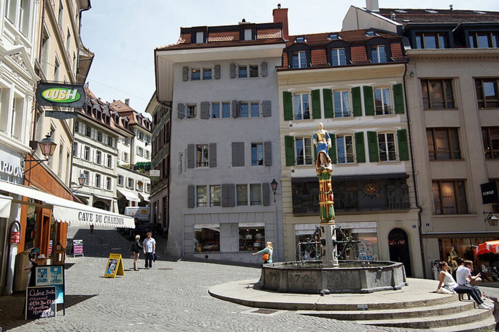 Losanna, place de la palude 04