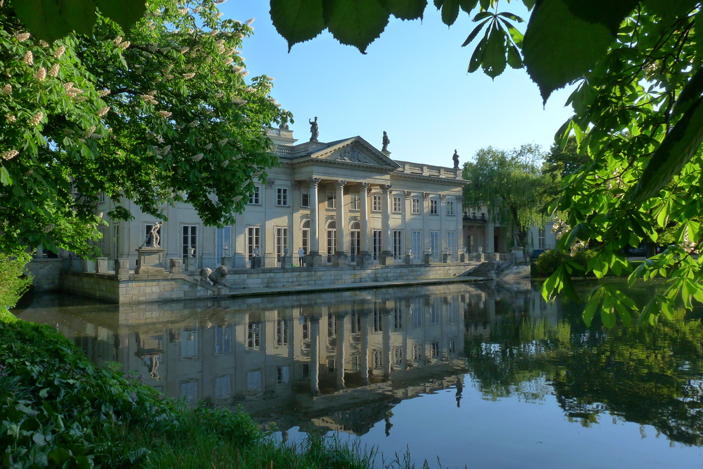PalaceOnTheIsle