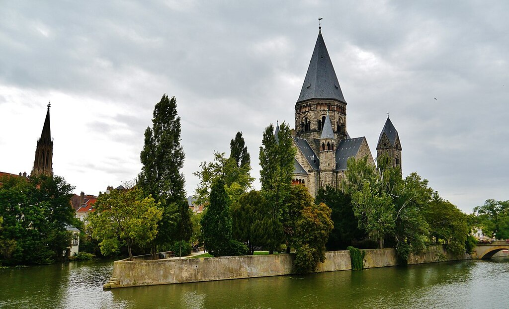 Metz Temple Neuf 06