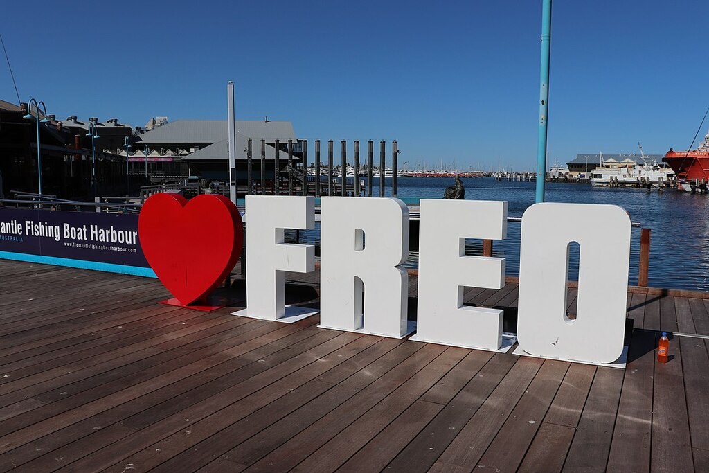 The Love Fremantle sign