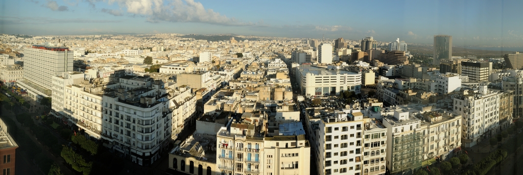 2013-01-04 08-06-47 Tunisia Tūnis - Bāb al Jazīrah 3h